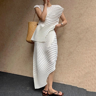 Summer 2026 Style Guide: How to Style Pleated Dresses for Every Occasion