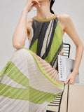 CurveKind™ Color Pleated Sleeveless Midi Dress