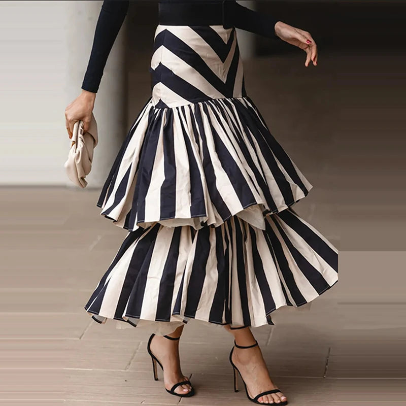 Black & White Tiered Midi Skirt