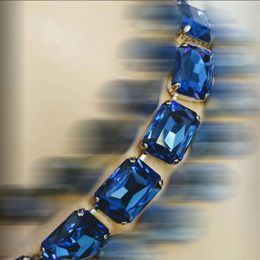 Abrie Crystal Necklace