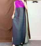 CurveKind™ Contrast Pleated Sleeveless Maxi Dress